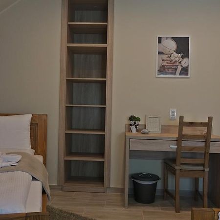 Alice Panzio Gold Bed & Breakfast Kalocsa Exterior foto