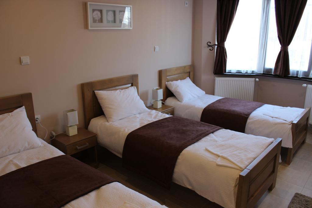 Alice Panzio Gold Bed & Breakfast Kalocsa Cameră foto