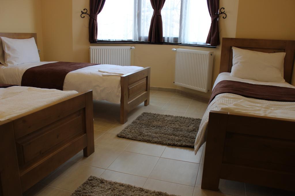 Alice Panzio Gold Bed & Breakfast Kalocsa Cameră foto