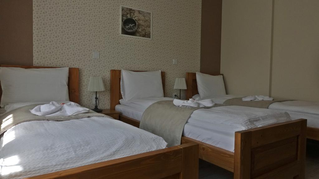 Alice Panzio Gold Bed & Breakfast Kalocsa Exterior foto